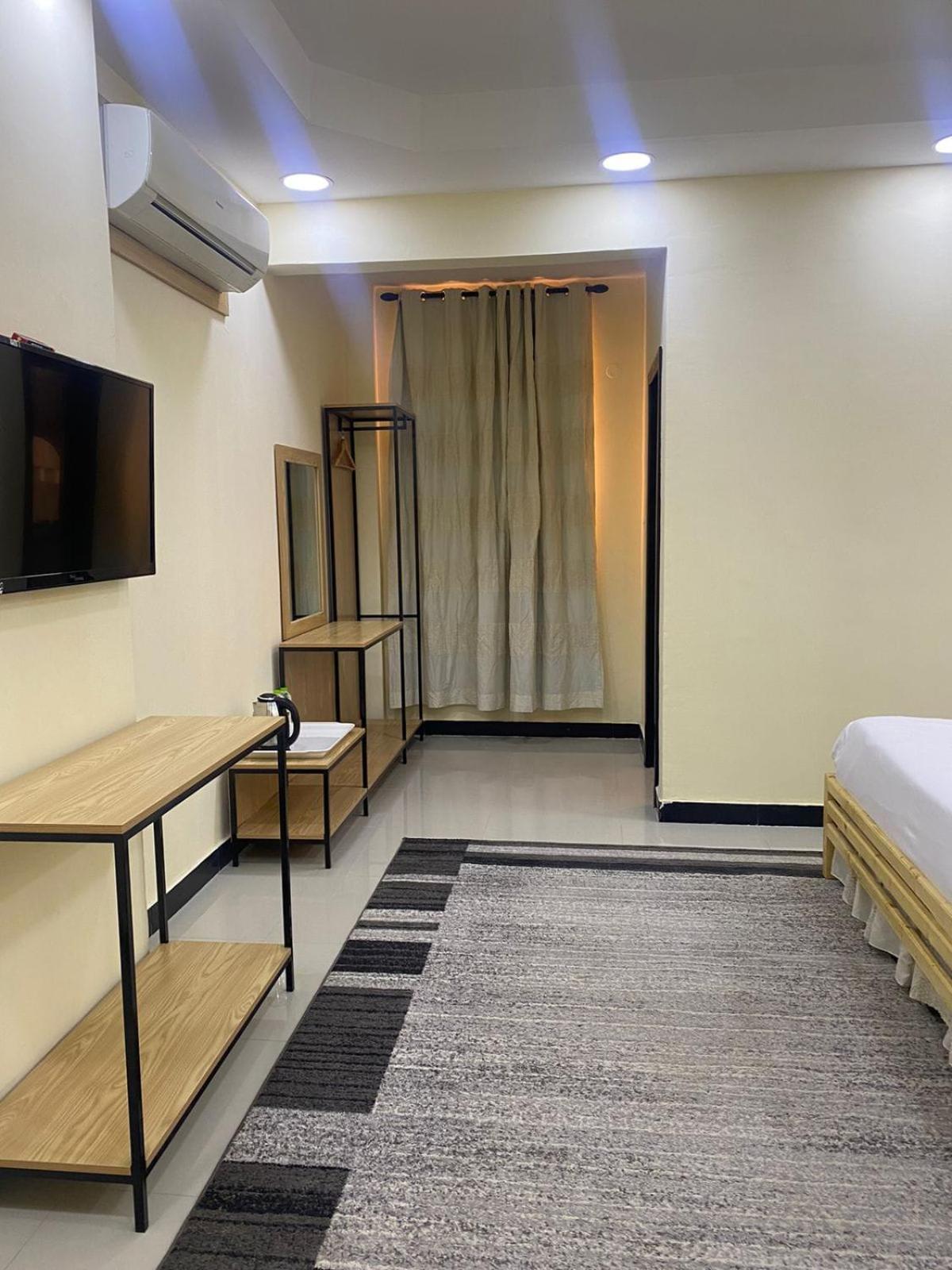 Al Hussam Hotel Apartments Rusayl Exteriör bild